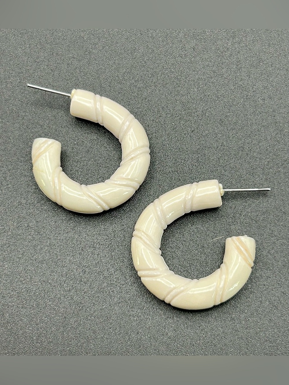 Carved Cream Hoop Earrings - Casual Lightweight Jewelry